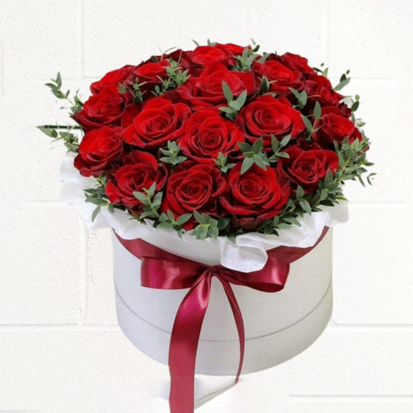 25-RED-ROSES-IN-WHITE-BOX