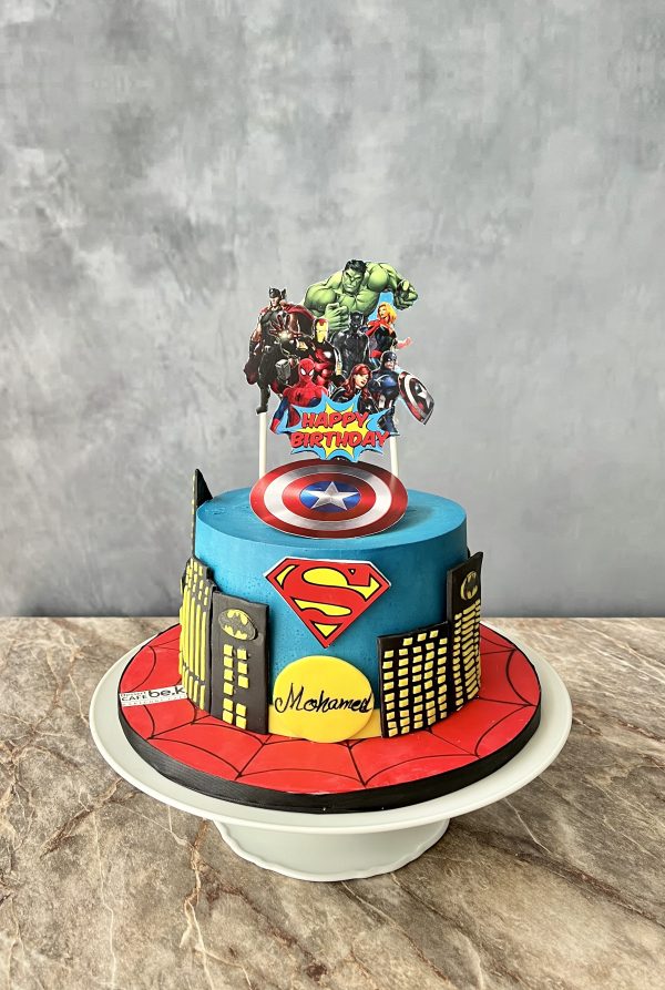 Super heros Cake