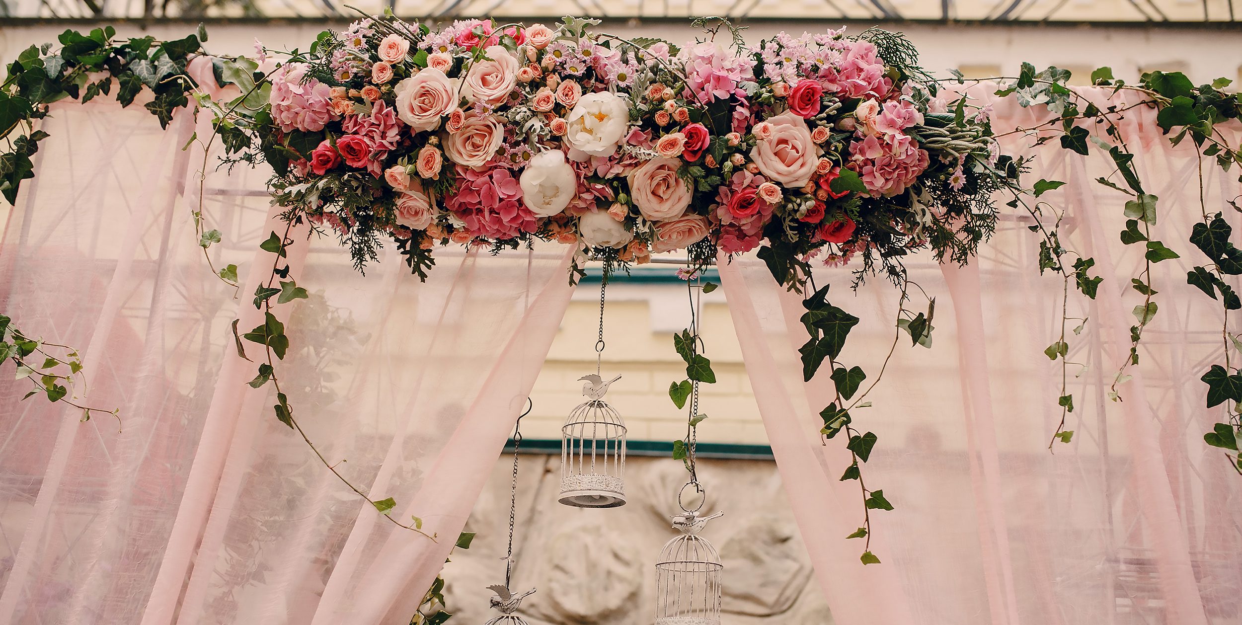 wedding stage decoration in Dubai